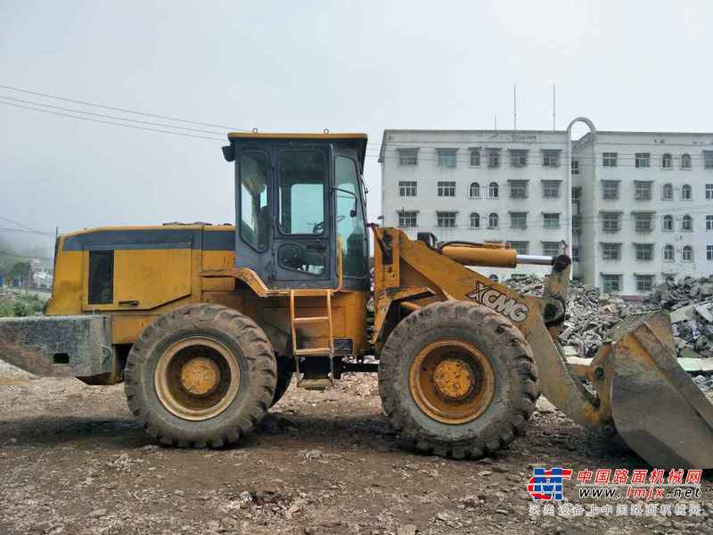 贵州出售转让二手7800小时2009年徐工LW321F装载机