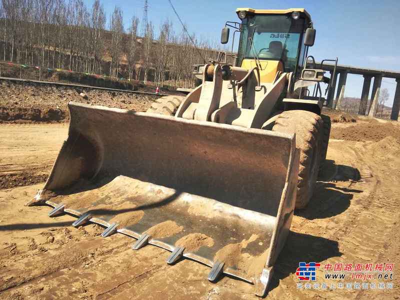 山西出售转让二手4000小时2011年山工ZL50F装载机