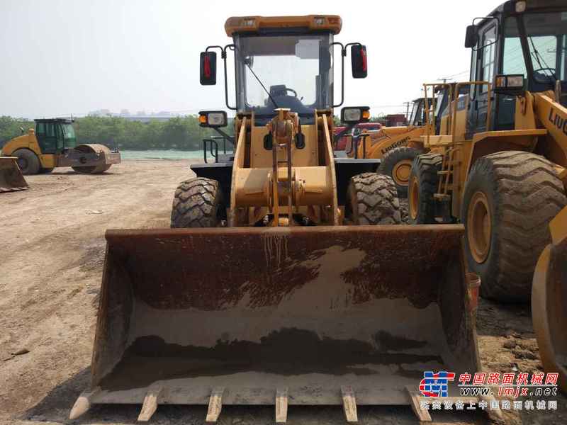 陕西出售转让二手5000小时2005年龙工LG833G装载机