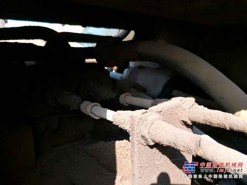 云南出售转让二手1500小时2004年柳工CLG850H装载机