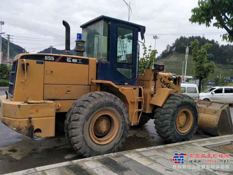 贵州出售转让二手2300小时2012年柳工CLG855装载机