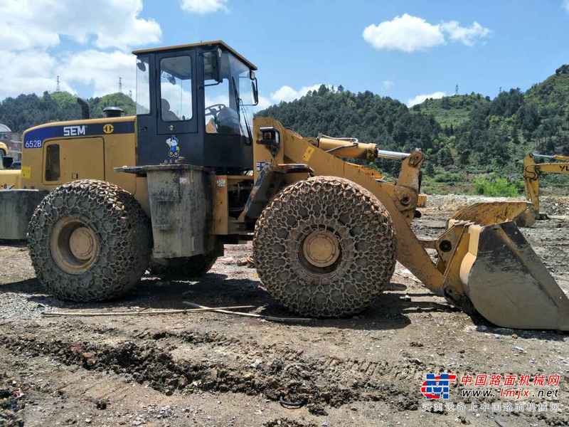 贵州出售转让二手6800小时2011年山工SEM652B装载机