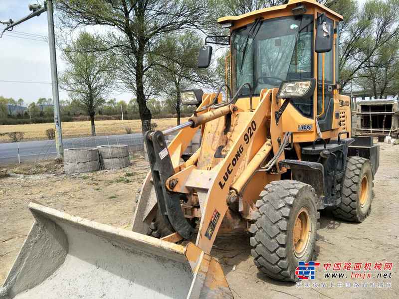 辽宁出售转让二手500小时2014年鲁工LG920装载机