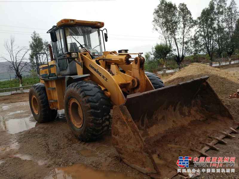 云南出售转让二手5000小时2010年龙工LG855D装载机