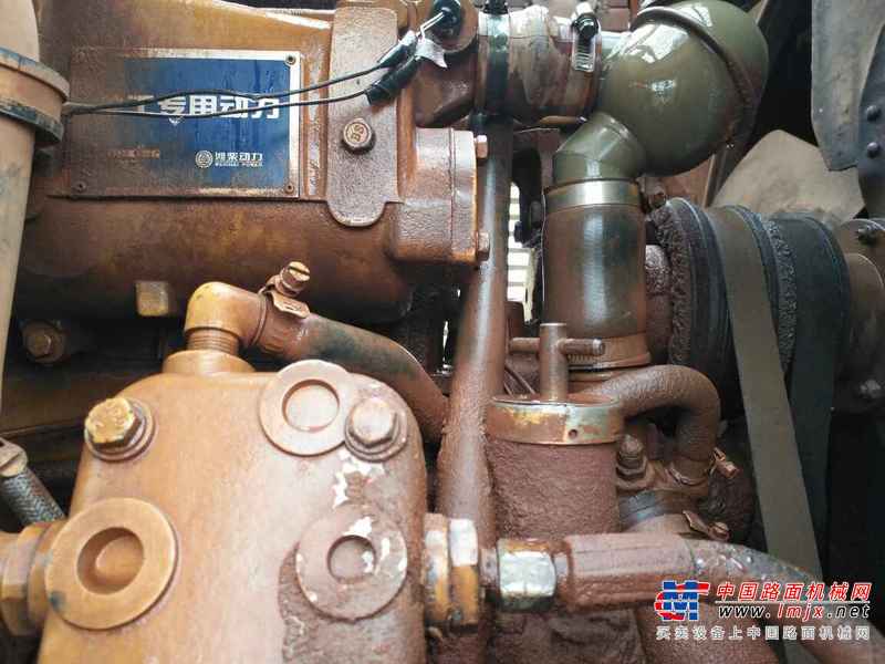 云南出售转让二手5000小时2010年龙工LG855D装载机