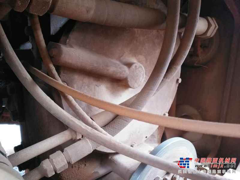 云南出售转让二手5000小时2010年龙工LG855D装载机