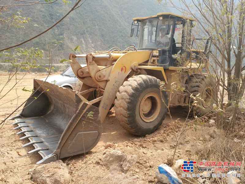 云南出售转让二手5077小时2011年厦工XG953装载机