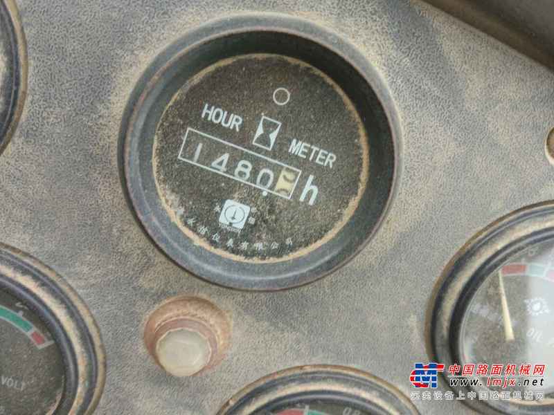 山东出售转让二手1500小时2013年龙工LG833B装载机