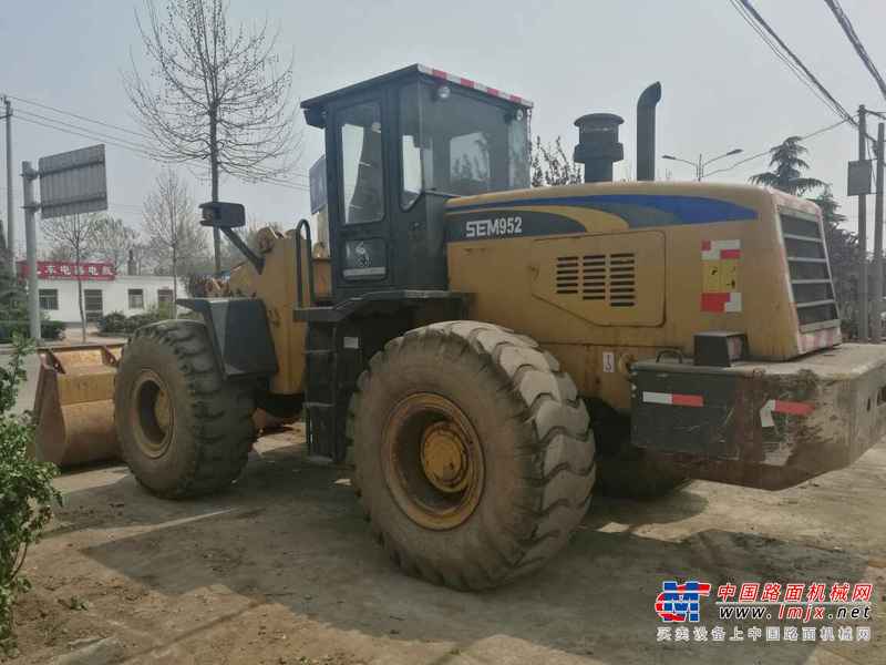 山东出售转让二手6528小时2011年山工SEM952装载机