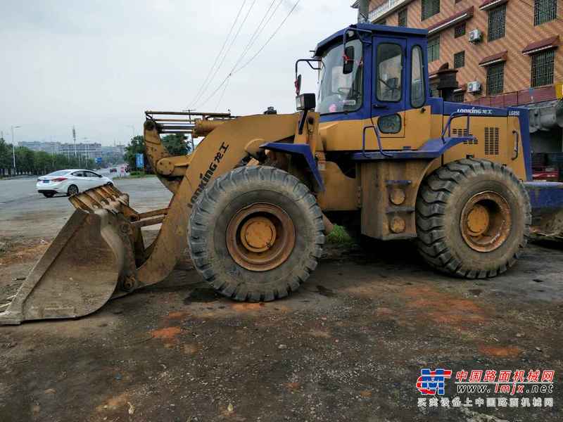 湖南出售转让二手1800小时2012年龙工LG850装载机