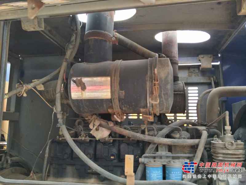 江西出售转让二手4600小时2012年龙工LG833装载机
