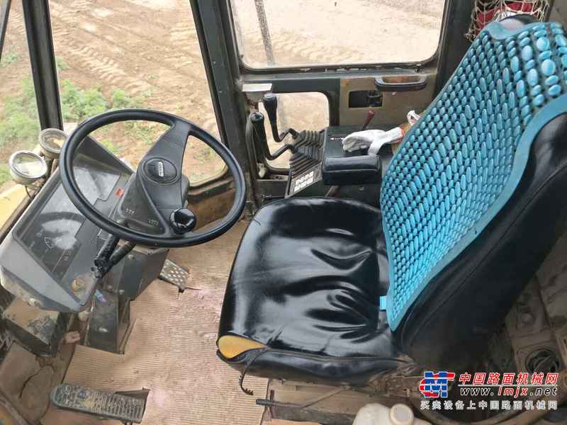 河南出售转让二手9000小时2004年小松WA360装载机
