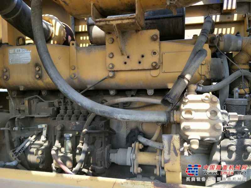 辽宁出售转让二手8000小时2010年龙工LG855装载机