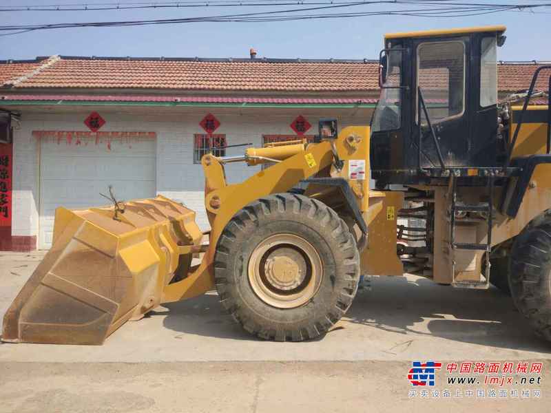山东出售转让二手2000小时2015年山工SEM650B装载机