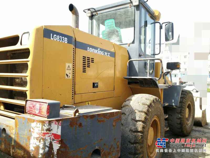 湖北出售转让二手8000小时2012年龙工LG833B装载机
