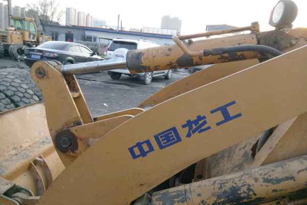吉林出售转让二手1200小时2015年龙工LG818装载机
