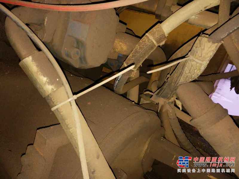 江西出售转让二手3200小时2010年龙工LG850装载机