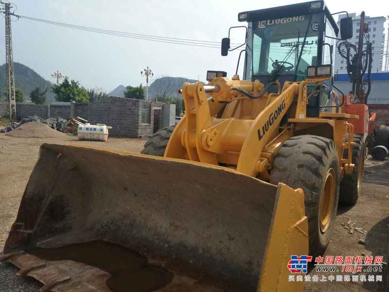 贵州出售转让二手4000小时2010年龙工LG833B装载机