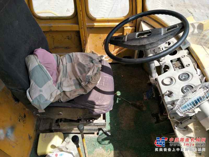 云南出售转让二手9630小时2004年龙工CDM856装载机