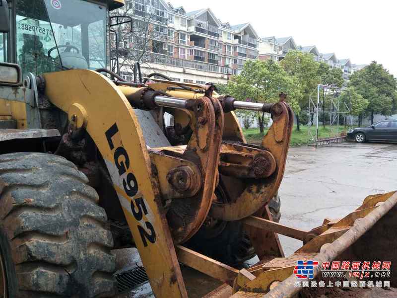 江西出售转让二手10000小时2009年临工LG952装载机