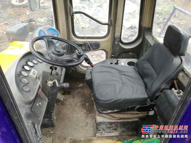贵州出售转让二手4300小时2012年龙工850装载机