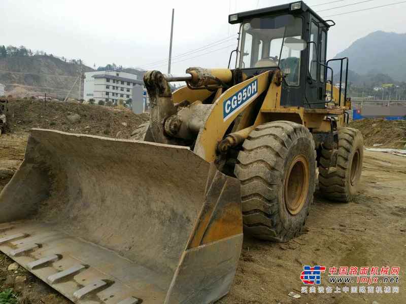 湖北出售转让二手11000小时2009年成工CG955装载机