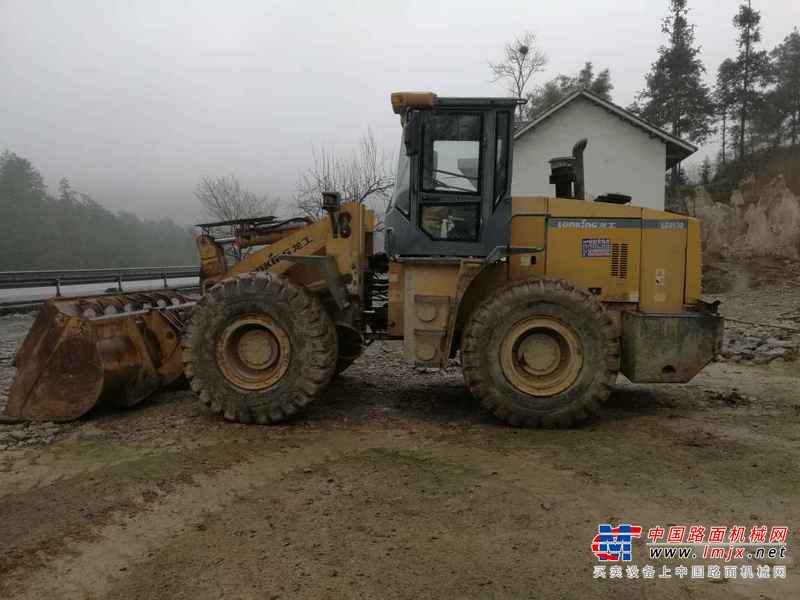 贵州出售转让二手3100小时2013年龙工LG853D装载机