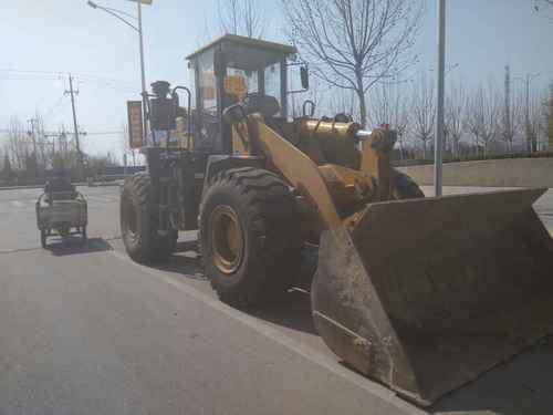 山东出售转让二手2000小时2010年山工SEM650装载机
