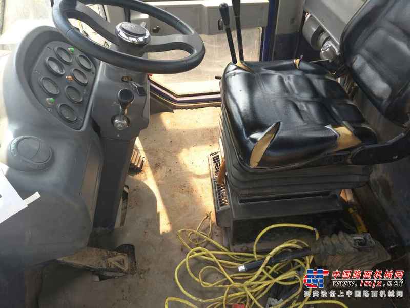 贵州出售转让二手6000小时2011年龙工LG853DH装载机