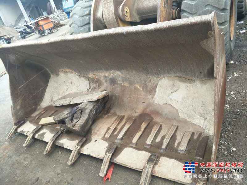 贵州出售转让二手5000小时2012年柳工CLG835装载机