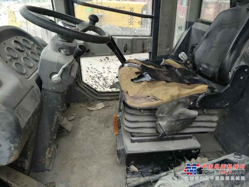 贵州出售转让二手5000小时2012年龙工LG855D装载机