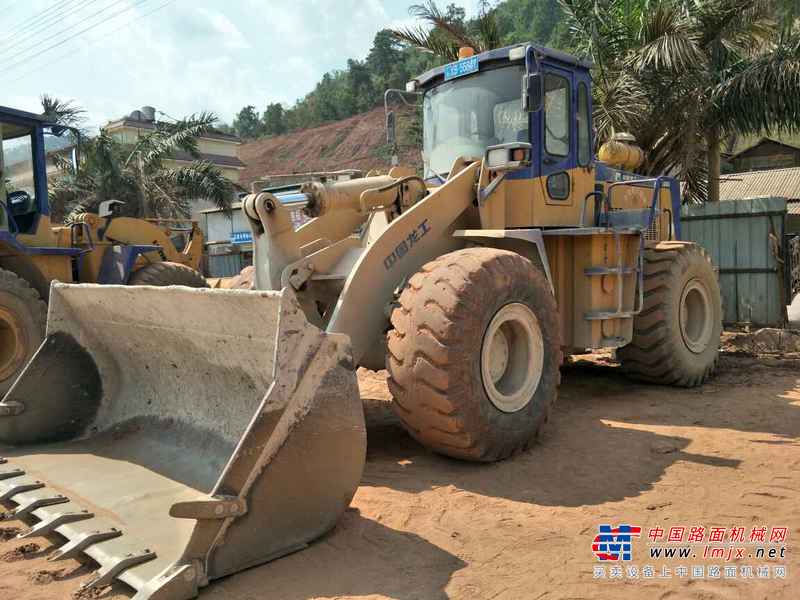 云南出售转让二手3856小时2011年龙工LG855装载机