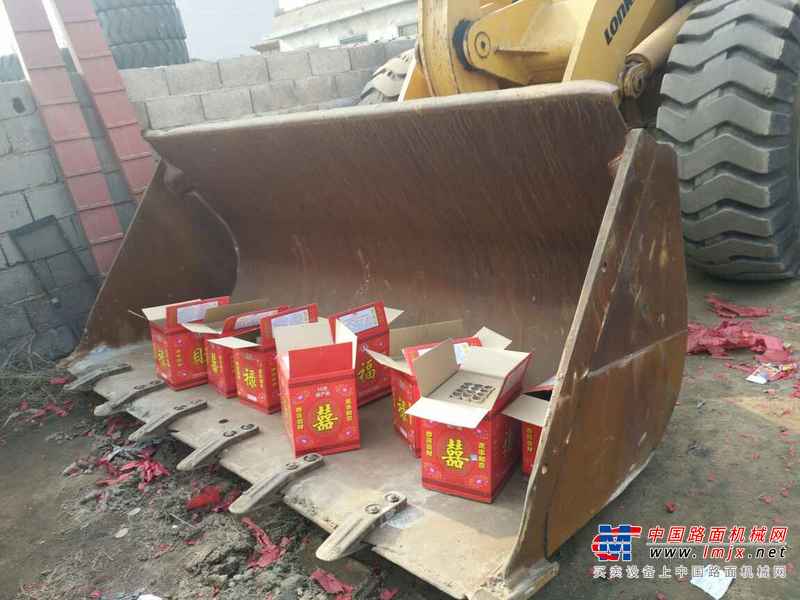 山东出售转让二手2000小时2014年龙工LG855D装载机
