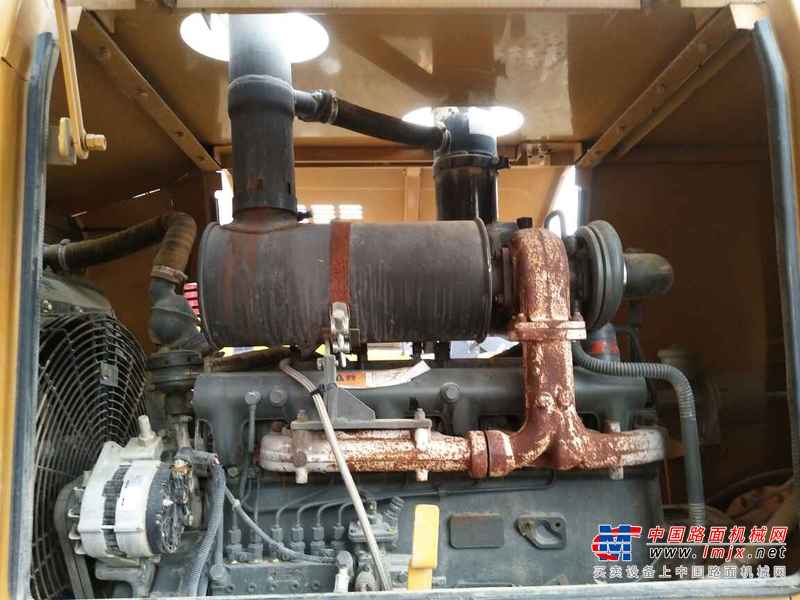 河南出售转让二手971小时2015年龙工LG833B装载机