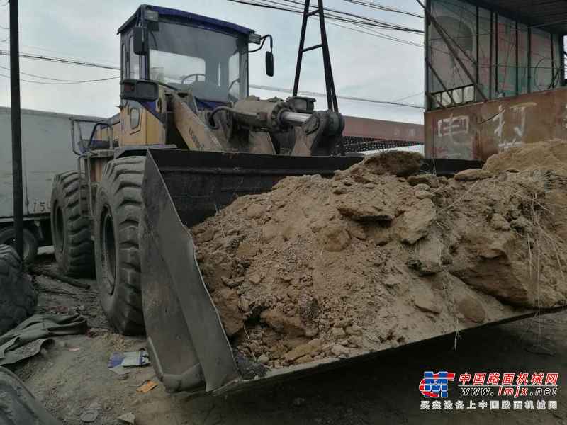 山西出售转让二手5300小时2009年龙工850装载机