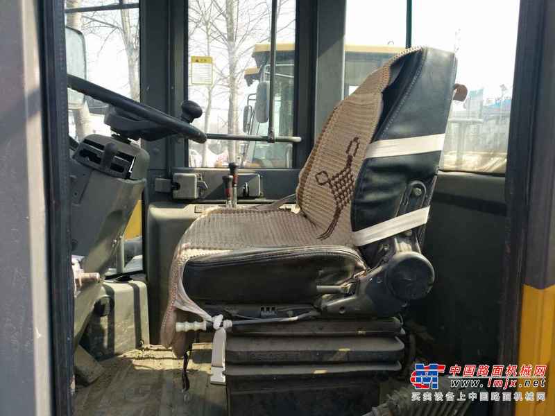 山东出售转让二手2600小时2014年临工LG953装载机