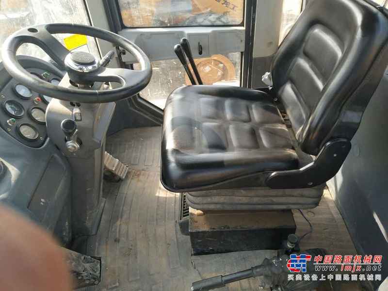 河南出售转让二手1800小时2015年龙工LG853DH装载机