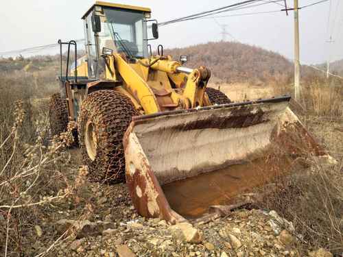 河南出售转让二手3200小时2011年山工650B装载机