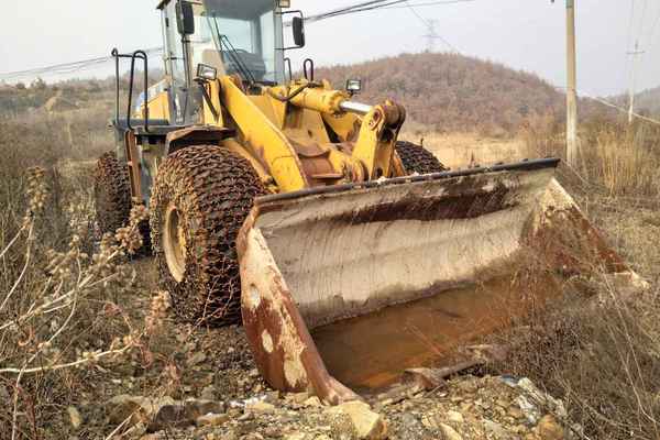 河南出售转让二手3200小时2011年山工650B装载机