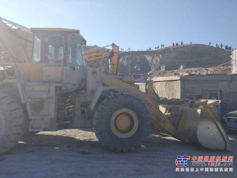 山东出售转让二手6000小时2011年德工LG965装载机