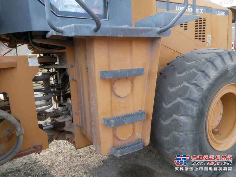 甘肃出售转让二手3200小时2010年龙工LG855B装载机