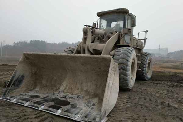 湖北出售转让二手6200小时2011年龙工LG855装载机
