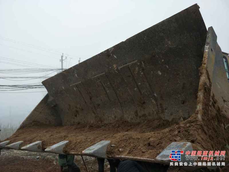 河南出售转让二手6000小时2010年山工SEM956装载机