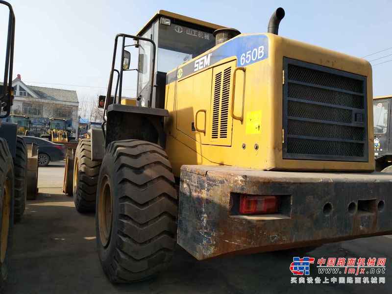 山东出售转让二手1800小时2014年山工SEM650B装载机