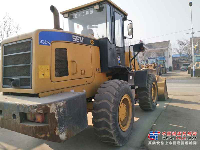 山东出售转让二手4500小时2014年山工SEM630B装载机