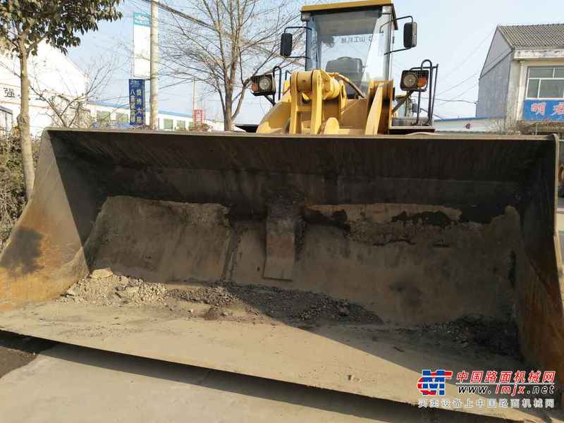 山东出售转让二手1800小时2014年山工SEM630B装载机