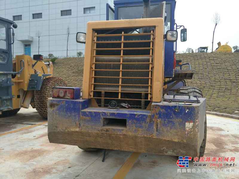 贵州出售转让二手7316小时2009年龙工LG833装载机