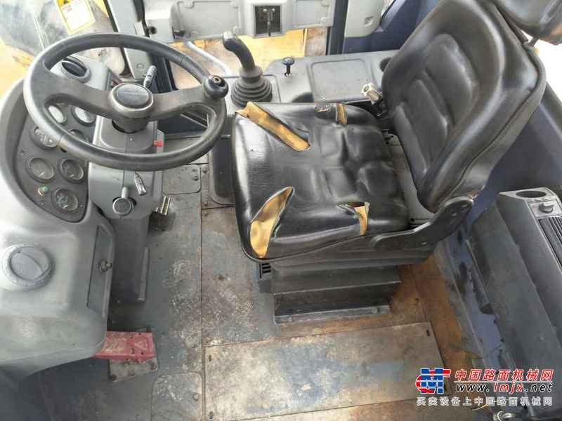 贵州出售转让二手3700小时2011年龙工LG855B装载机