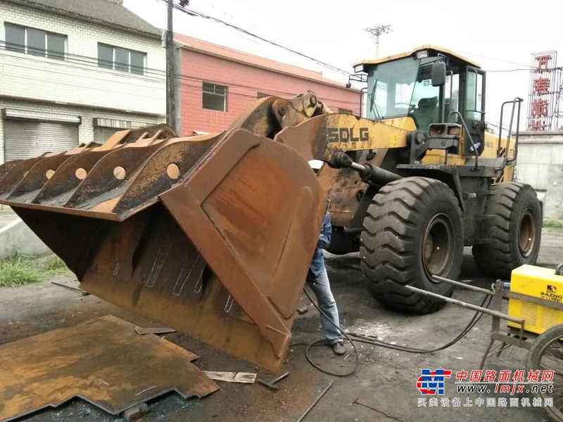 山西出售转让二手2500小时2013年临工LG953装载机