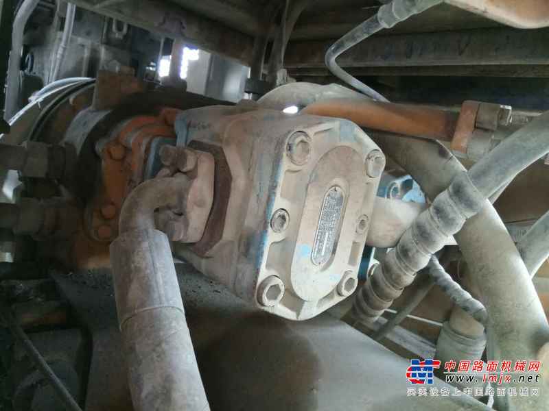 江西出售转让二手4600小时2010年龙工850装载机